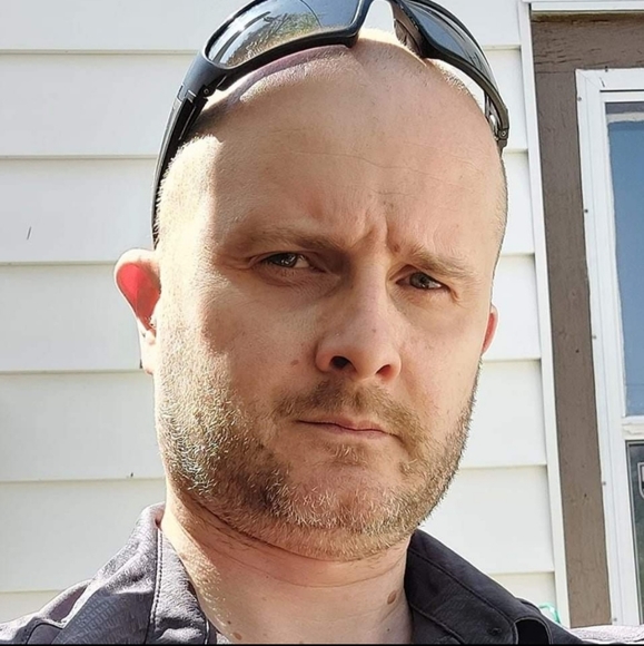 Meet your Posher, Ryan - Picture 1 of 2